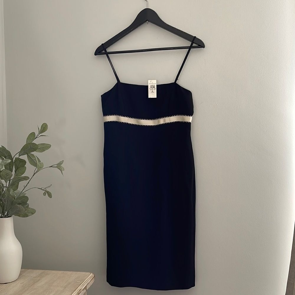 NWT Ann Taylor Black Dress. Size 4P